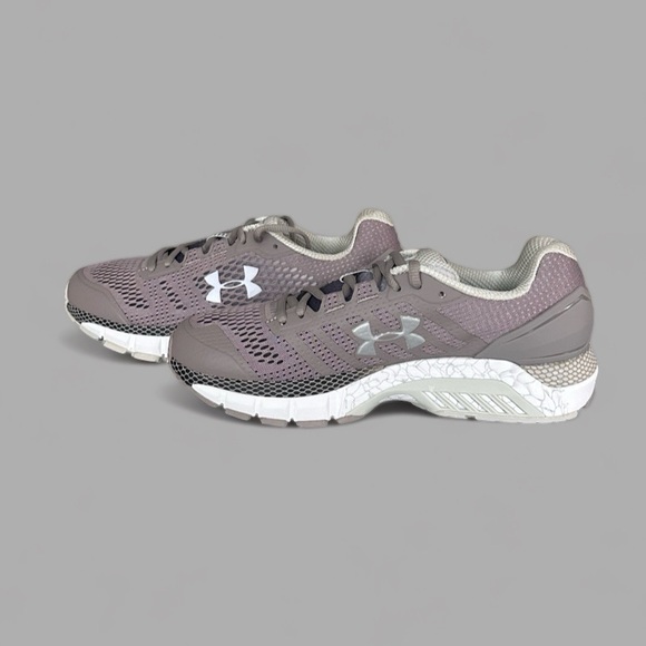 Under Armour HOVR Guardian Sneaker Running Shoe. Size 8.5. NWT - Picture 2 of 10